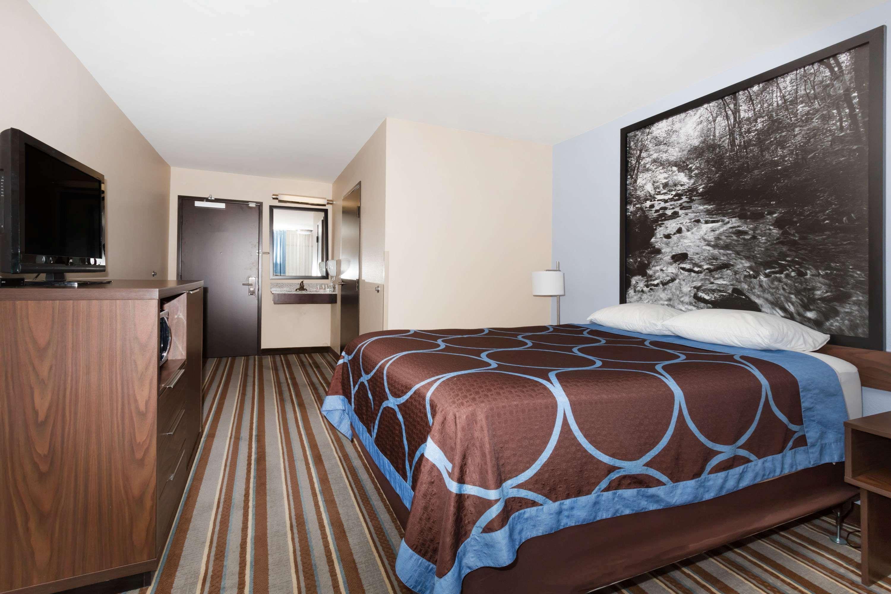 Super 8 By Wyndham Longmont/twin Peaks 2* Longmont