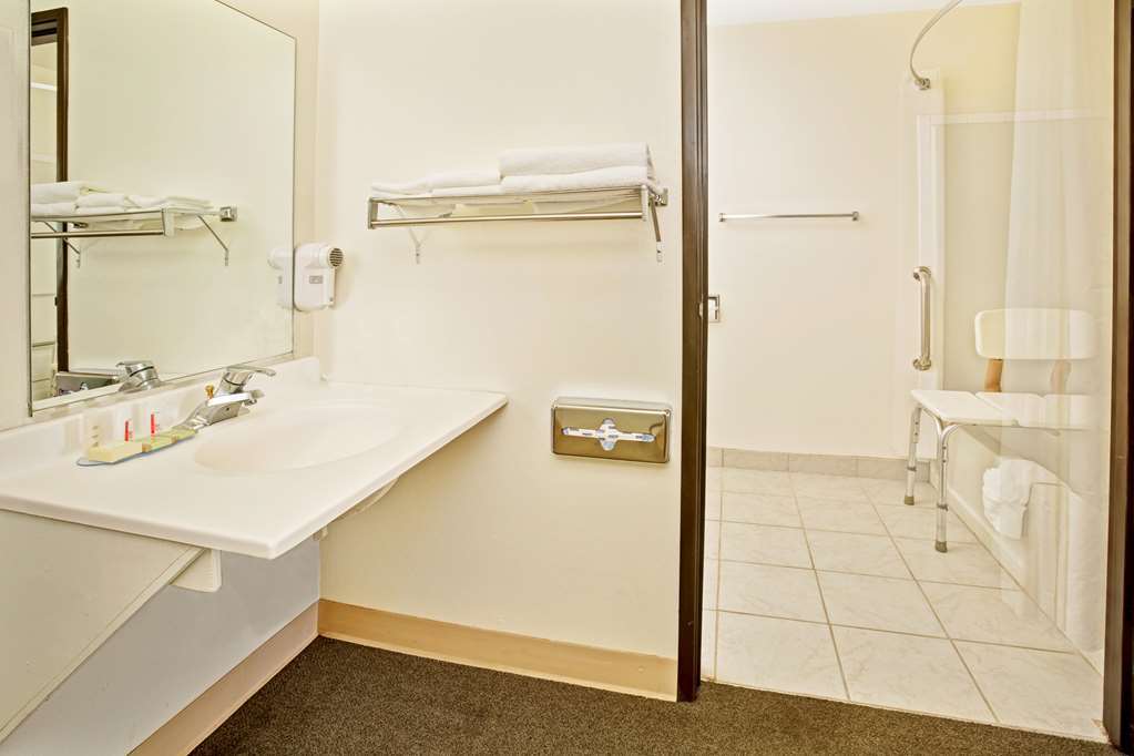 Super 8 By Wyndham Longmont/twin Peaks 2* Longmont