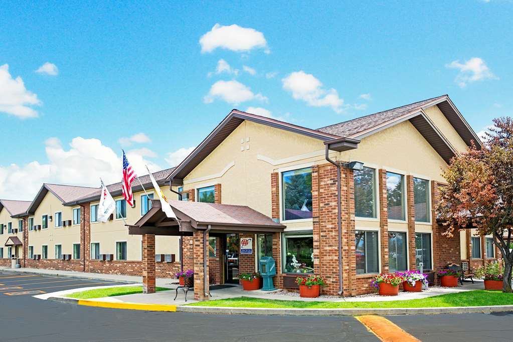 Super 8 By Wyndham Longmont/twin Peaks Hotel Longmont