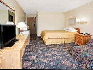 Hotel Super 8 By Wyndham Longmont/twin Peaks 2*