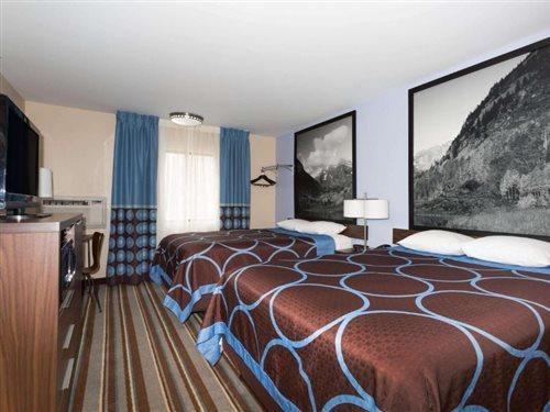 Hotel Super 8 By Wyndham Longmont/twin Peaks